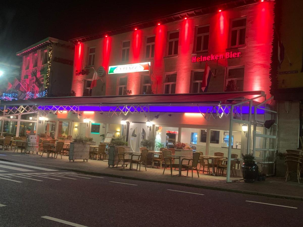 Hotel Restaurant La Piazza Valkenburg aan de Geul Екстер'єр фото