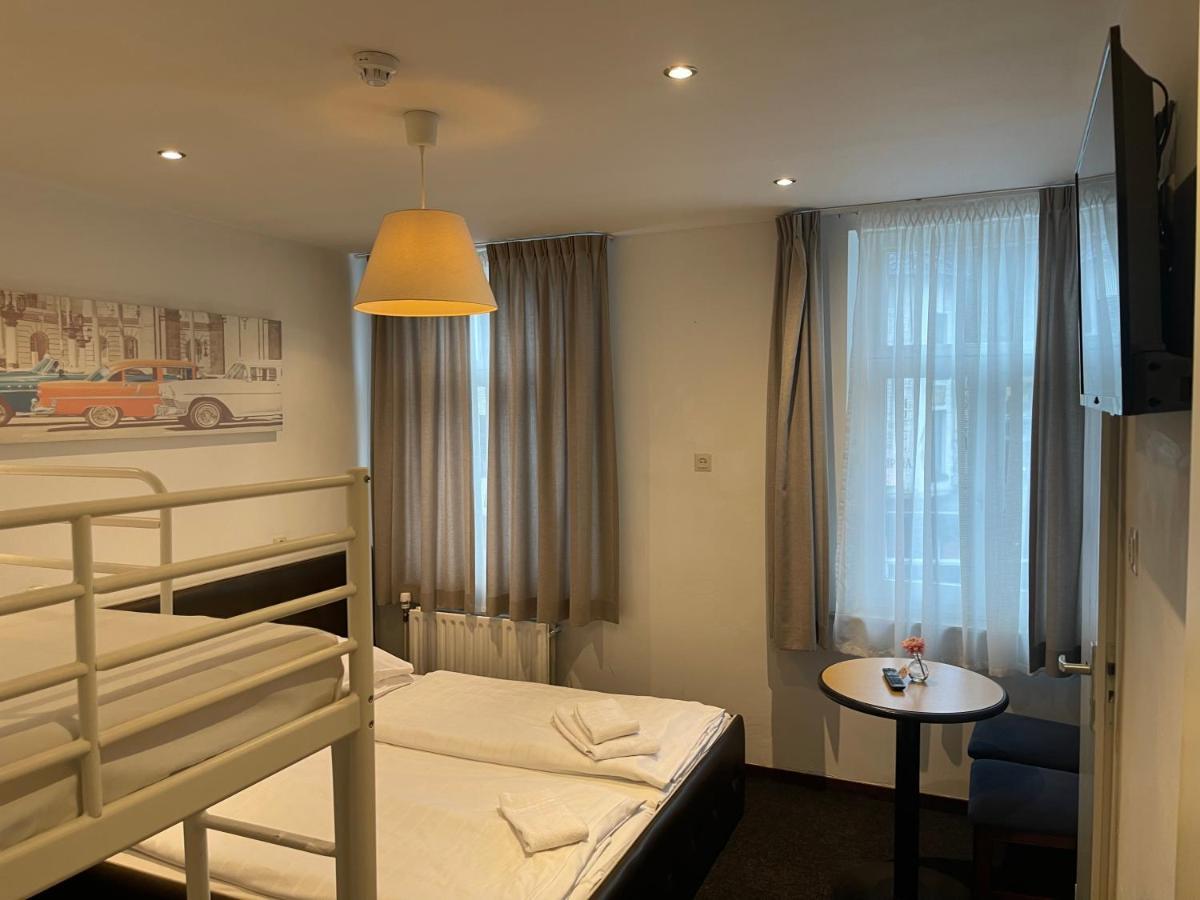 Hotel Restaurant La Piazza Valkenburg aan de Geul Екстер'єр фото