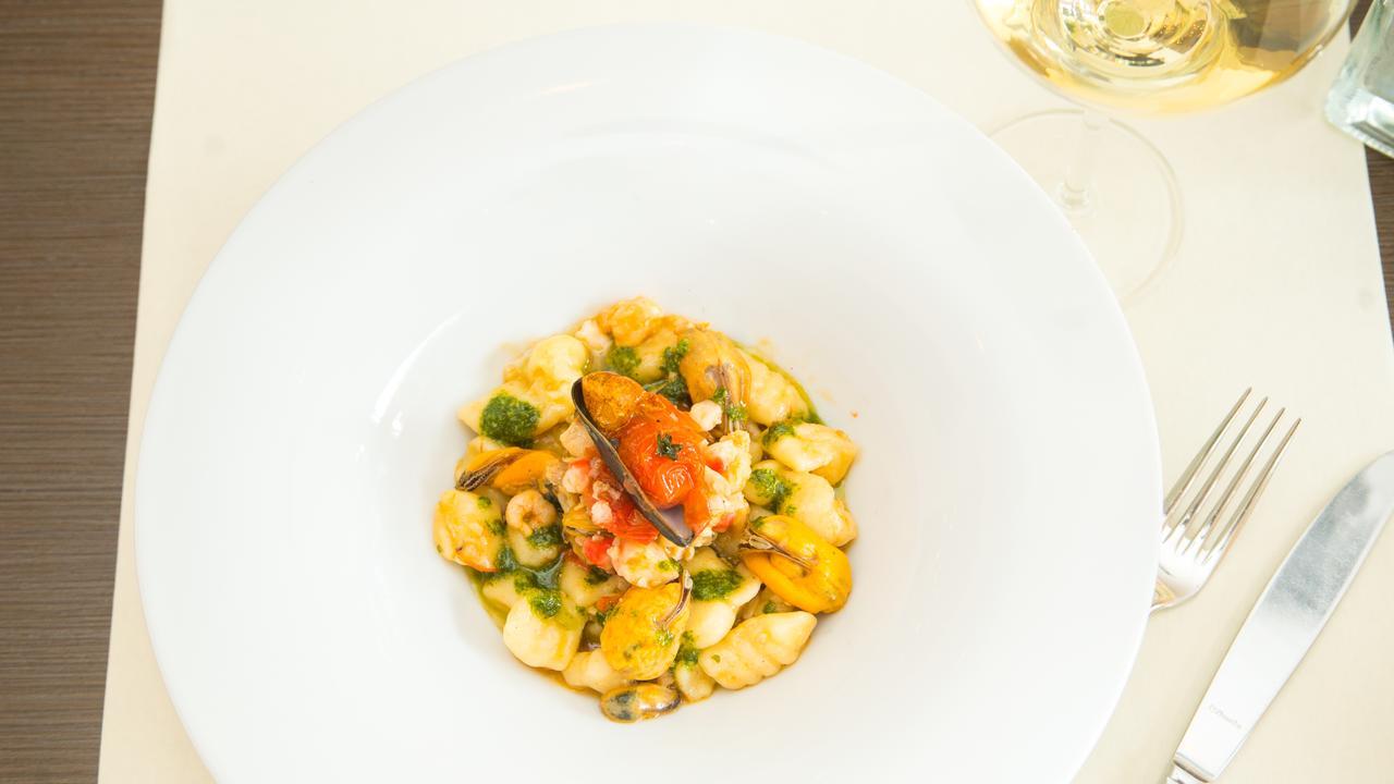 Hotel Restaurant La Piazza Valkenburg aan de Geul Екстер'єр фото