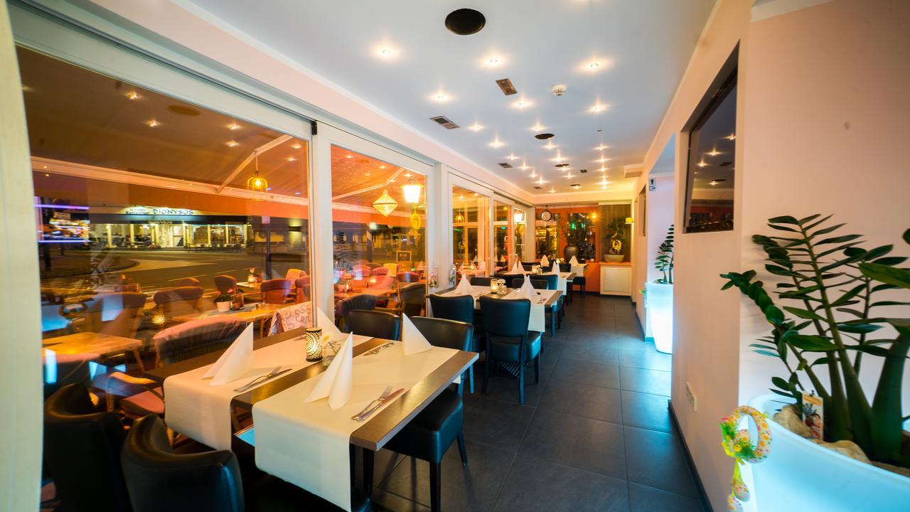 Hotel Restaurant La Piazza Valkenburg aan de Geul Екстер'єр фото