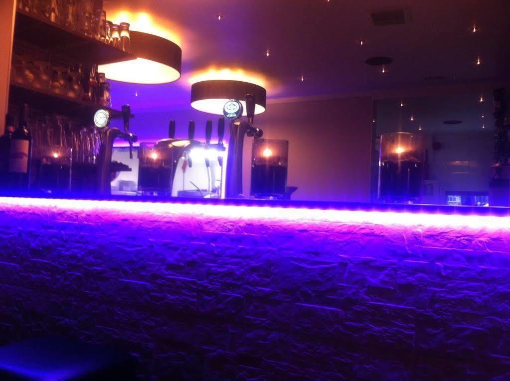Hotel Restaurant La Piazza Valkenburg aan de Geul Екстер'єр фото